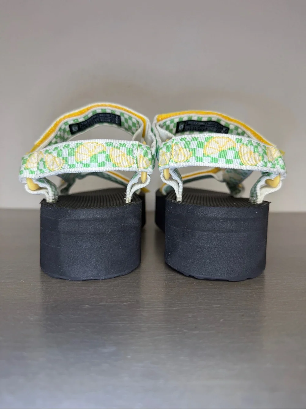 Teva Flatform Universal Platform Sandals Women’s Size 11 Yarrow Picnic Slice